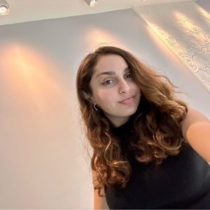 Meet your Posher, Emma